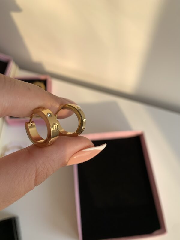 Boucle d’oreille / Créole cartier love🐆✨