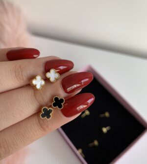 Boucle d’oreille Van Cleef mini✨